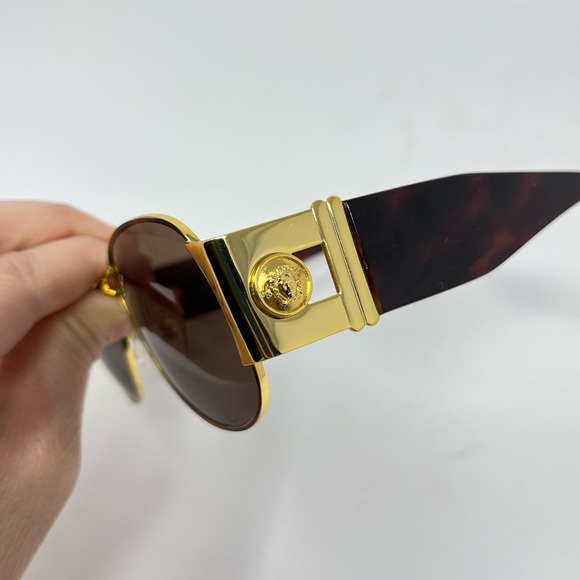Vintage Versace Medusa Sunglasses 90s Y2K Tortoise Brown Gold Oversized Case - Picture 5 of 12